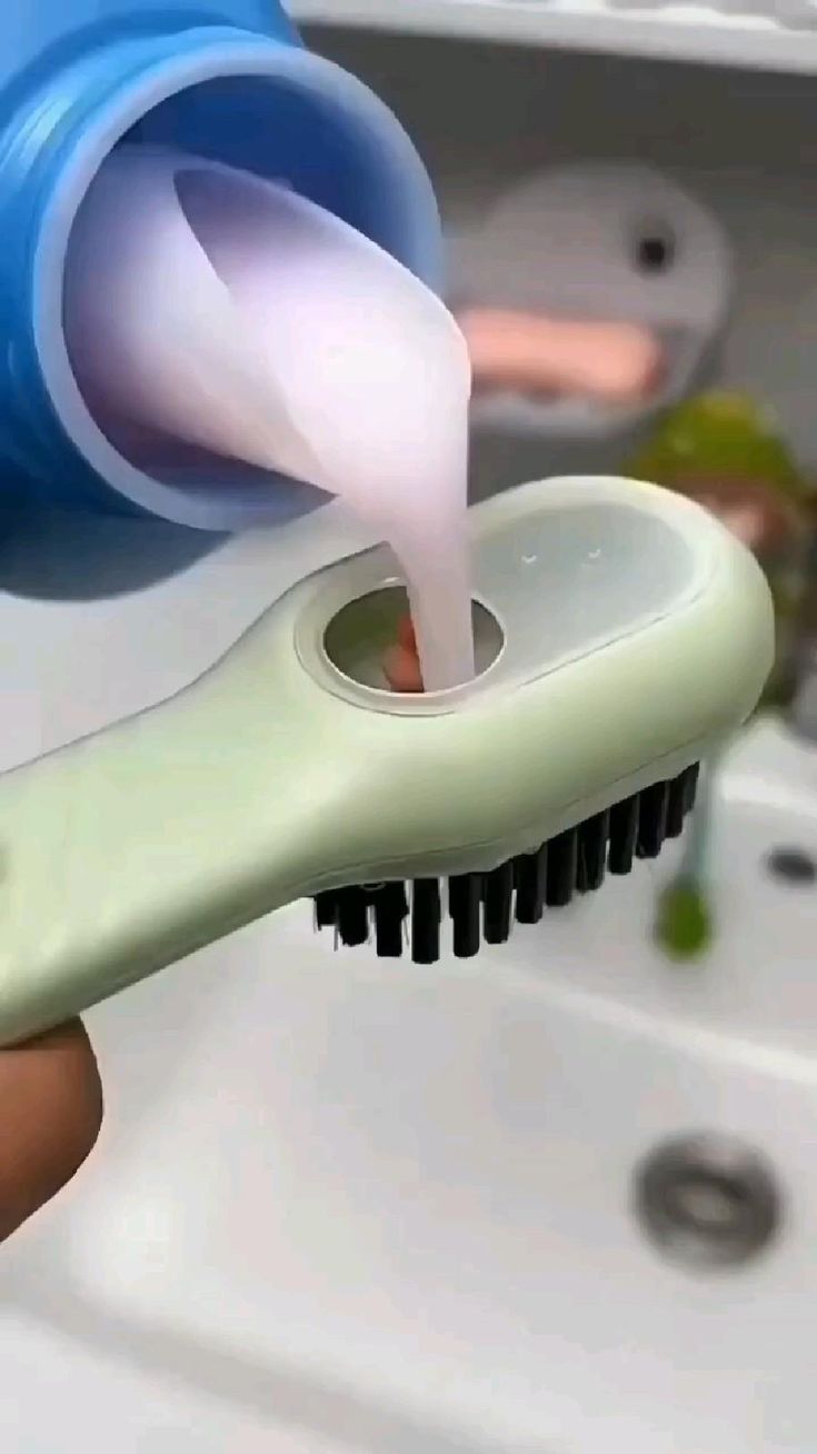 Zayyanun® Multifunction  Cleaning Brush  Automatic  Liquid  Discharge
